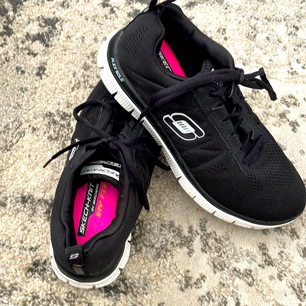 SKECH-KNIT SKECHERS